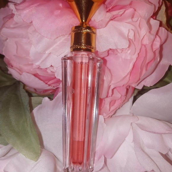 Women's lip gloss - Picture 2 of 6